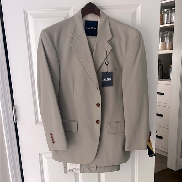 Nautica Tan 100% Cotton Suit 43s w38 - Picture 1 of 12